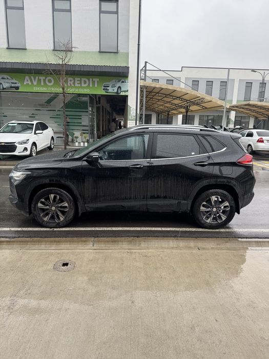 Tracker 2 Premier 2023 AvtoKreditga Passportga 1 kunda