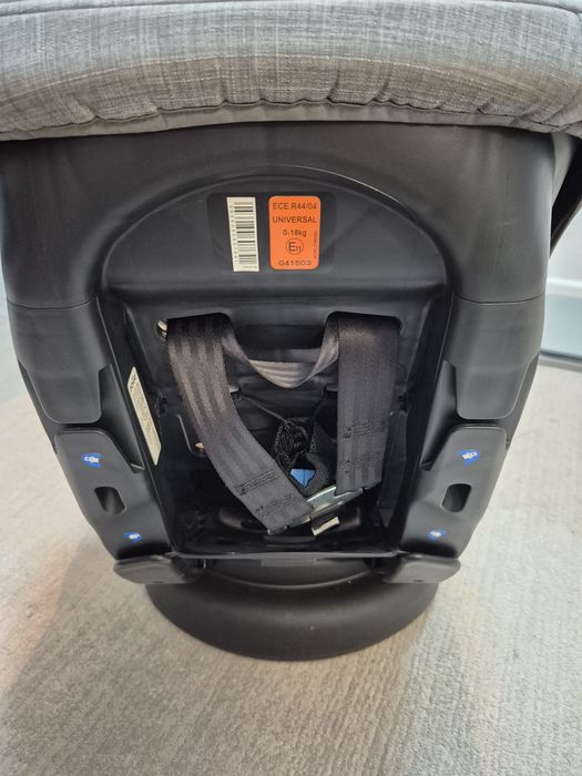 Продам автокресло