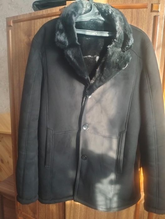 Продам искуствиную дубленку