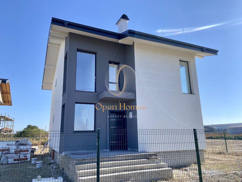 Продава се Къща в с. Строево, Област Пловдив - 167 кв.м за 1192 €/кв.м - Снимка #1