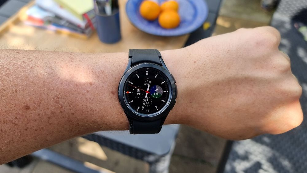 Продаётся смарт часы Samsung galaxy watch 4 classic 46mm