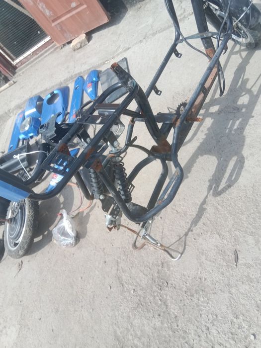 Запчасти от электро скутера