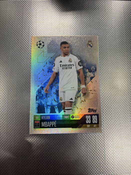 Футболни карти - season 25/26 (topps)