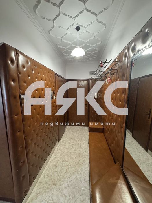 Двустаен обзаведен апартамент в кв. Надежда 4 до МЕТРОСТАНЦИЯ