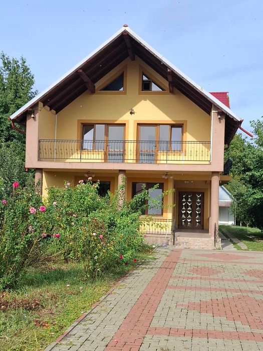 casa si teren de vanzare