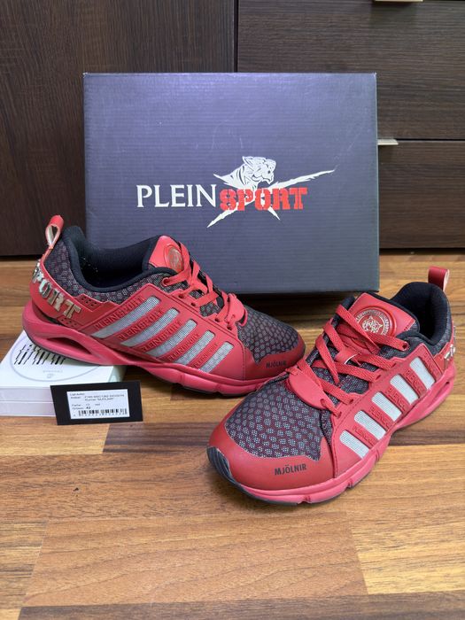 Sneakers Plein Sport Mjolnir 42 Glow in flashlight