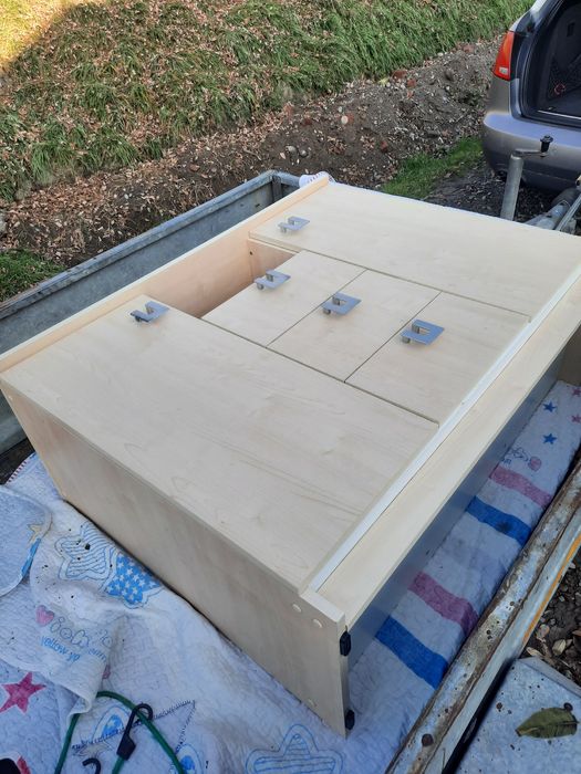 Comodă   ca   nouă