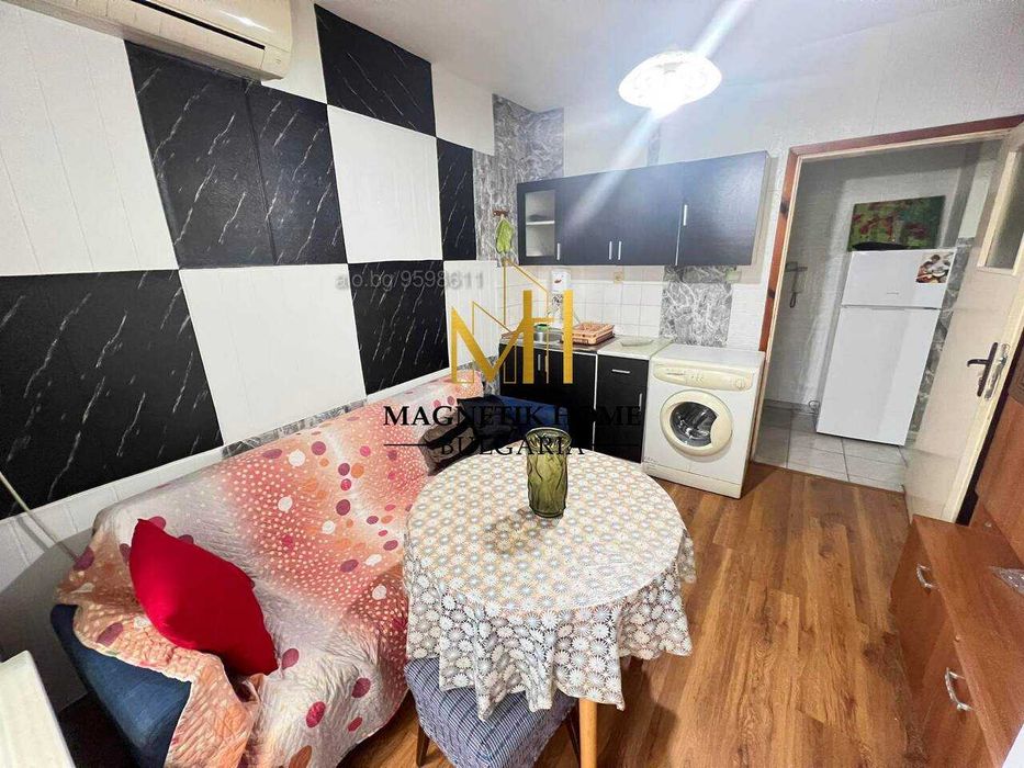 Дава се под наем Едностаен апартамент в Бургас, Възраждане - 52 кв.м за 255 € - Снимка #3