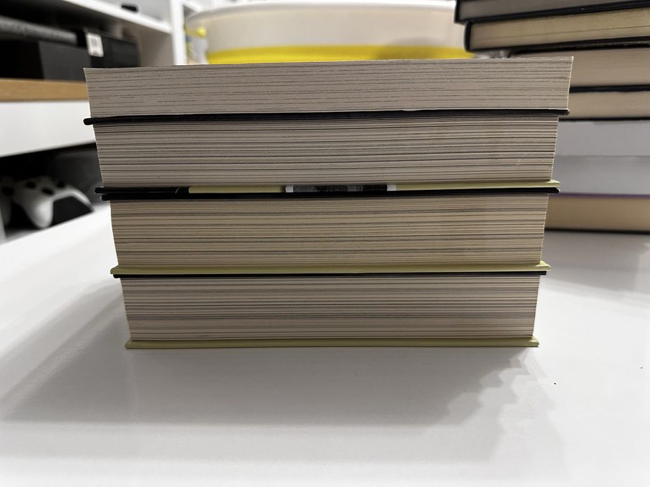 Рансъм Ригс - “Чудатите деца на мис Перигрин” и ”Приказки за Чудатите”