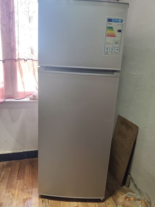 Холодильник Midea