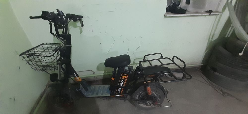 Monster skuter sotiladi drongo kelishiladi pul zarur