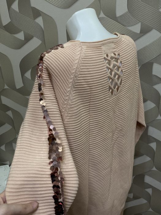 Кофточка персикового цвета