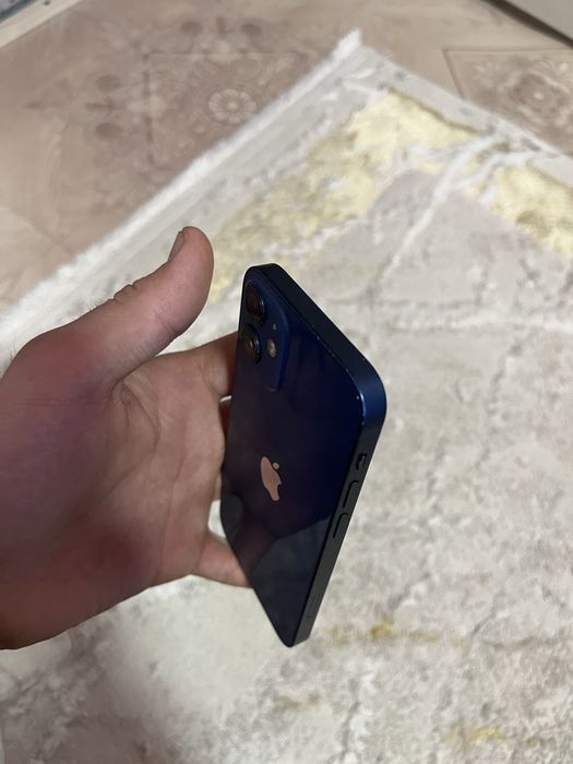 продаю iphone 12. 64gb