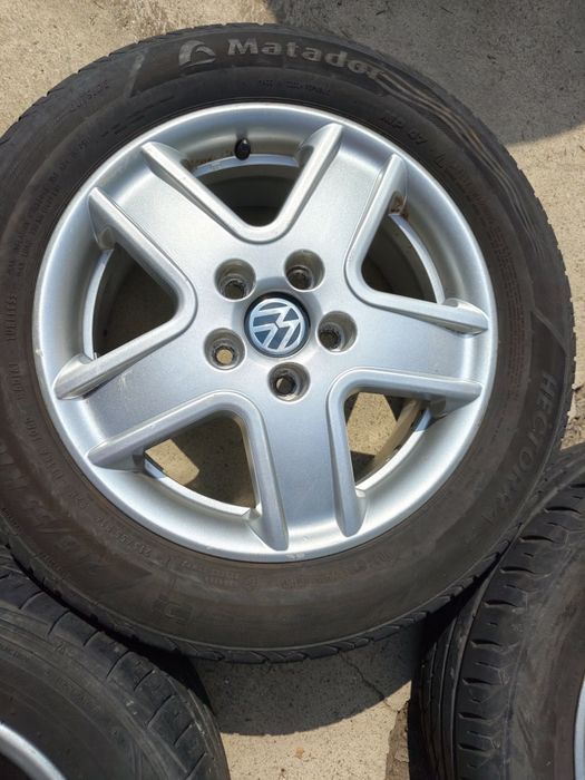 Оригинални джанти 5x112 16 ки VW Sharan