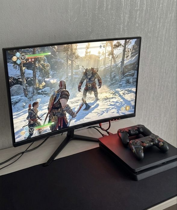 Продам Ps4 slim С монитором и с играми