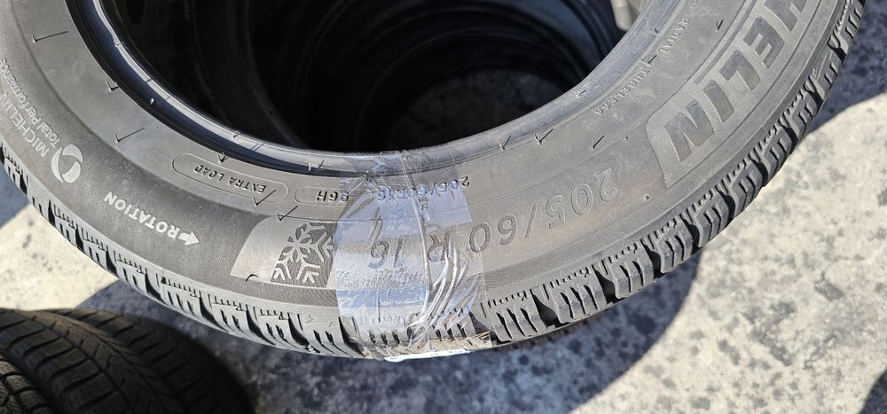 205 60 R 16 Michelin M+S
