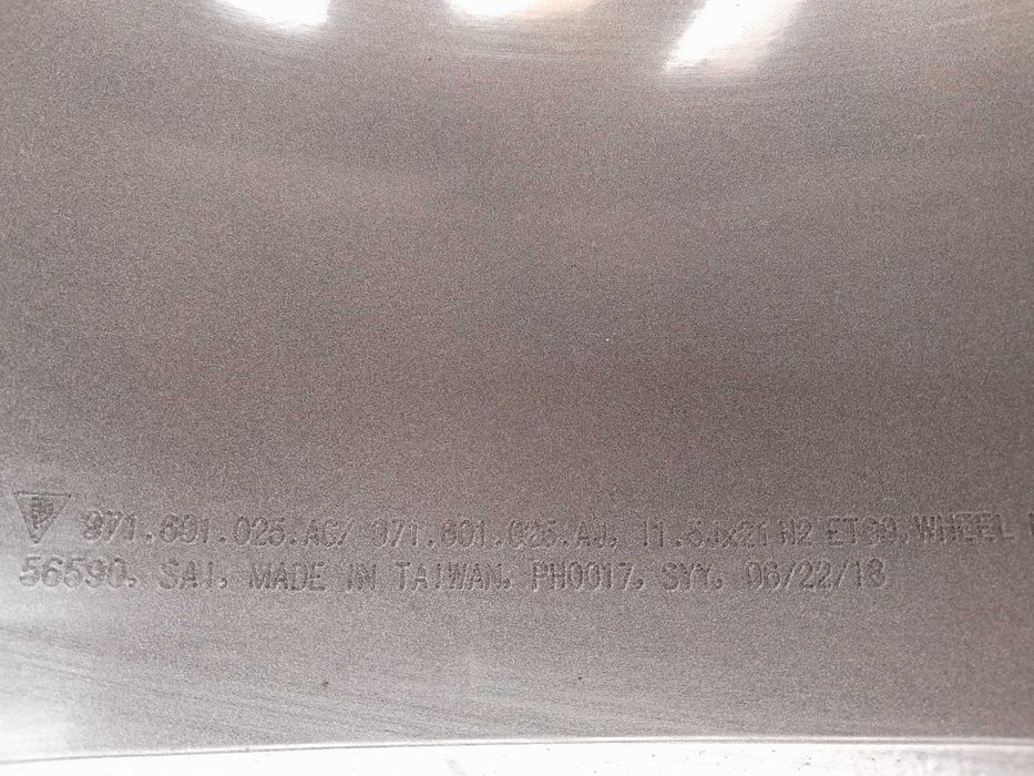 Doua jante spate 21 toli originale porsche panamera COD 971601025AE