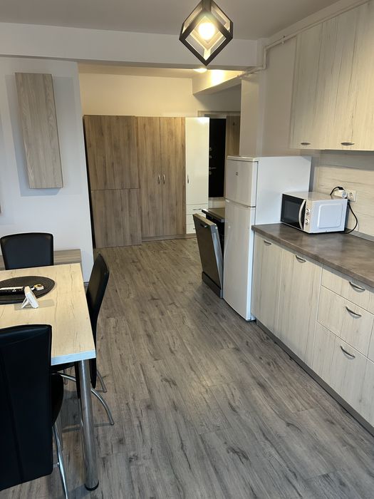 Inchiriez ap 2 cam Floresti