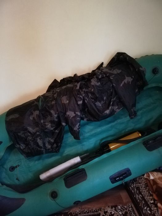 De vânzare costum de ploaie