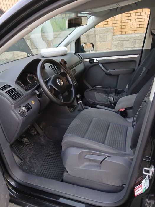 VOLKSWAGEN Touran 2004 — imagine 5