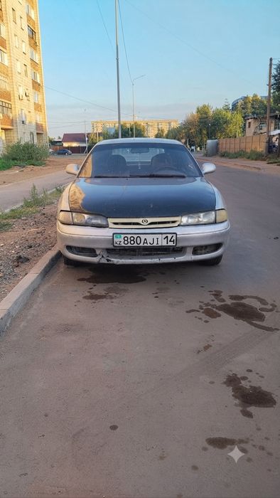 Mazda Cronos хэтчбек