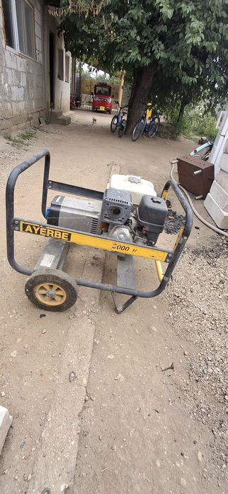 Vând Generator perfect funcțional