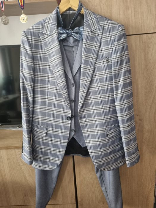 Costum elegant bărbătesc