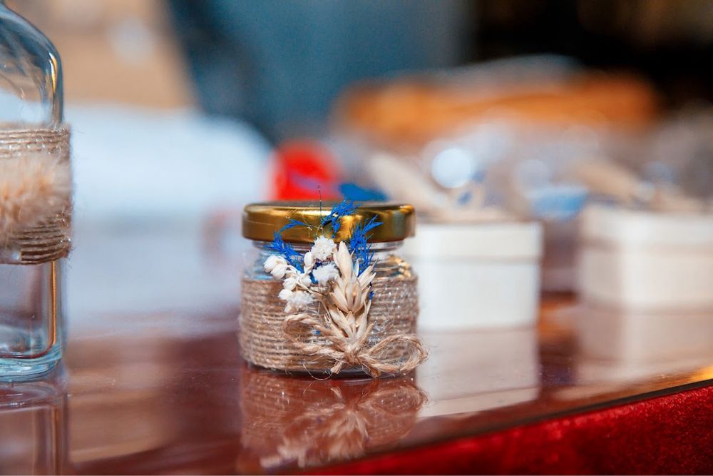 Комплекти за кръщене и сватбени артикули