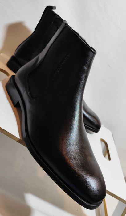 Ghete chelsea plain toe 43 43.5  ZARA NOI piele naturala moale negru