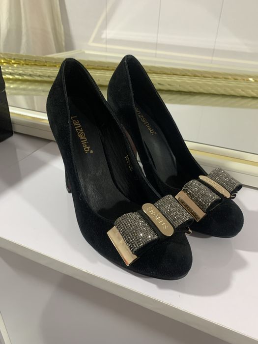 Замшевые туфли 37 размер