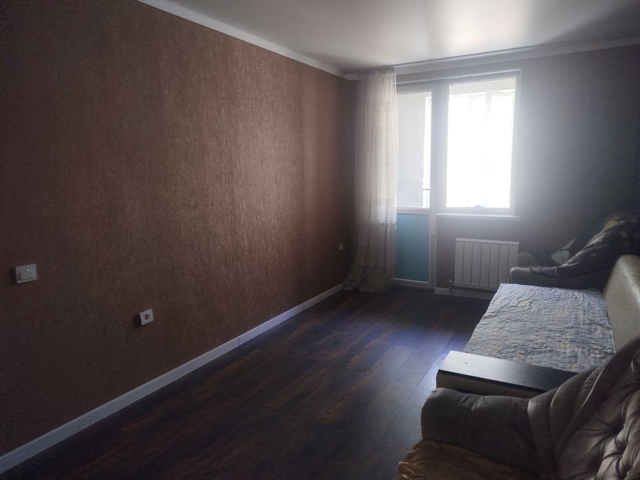 Сдаю 2 -х комн квартиру