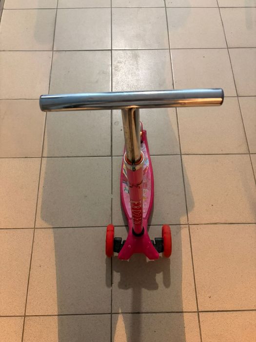 Детский самокат.