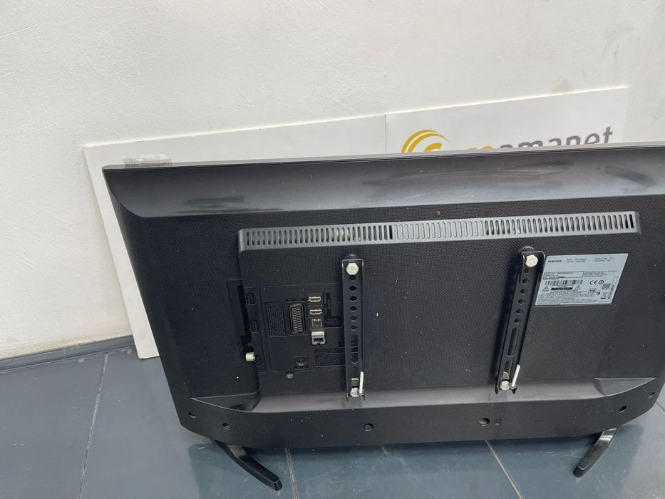 Televizor Samsung UE32J5200AW -A-