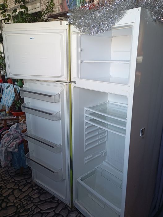 Холодильник vestel VDD345