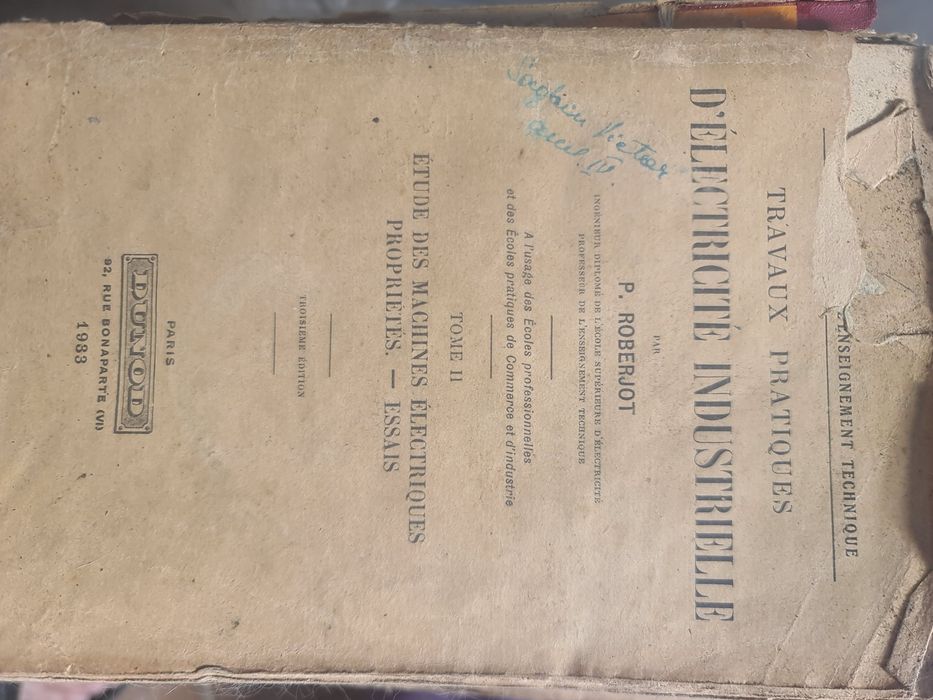 Vând Pachet 11 cărți tehnice vechi: fizică, chimie, electrotehnică, inginerie, mecanică. Ediții 1907–1951, germană/franceză. Pentru colecționari.