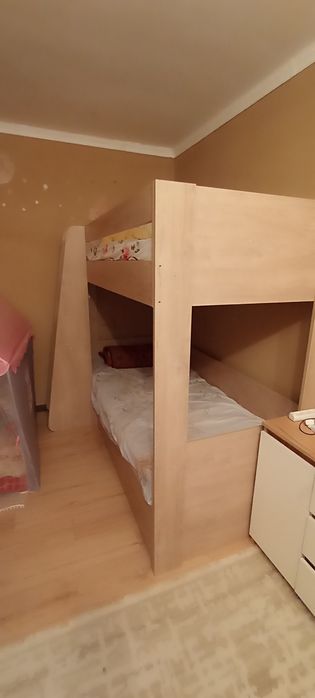 Продам двухярусную кровать