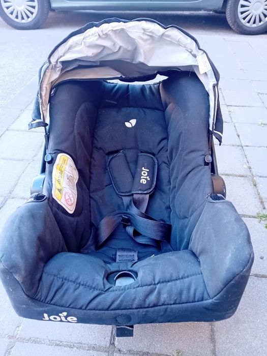 Детско столче за кола с дръжка