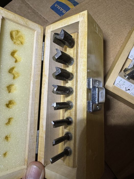 Freze pt lemn , pret pt un set