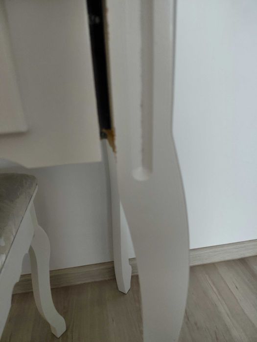 Masa machiaj/gatit mireasa