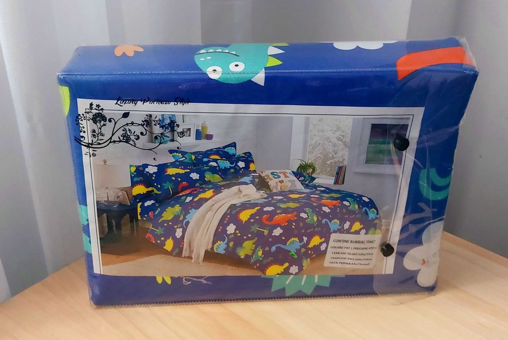 Lenjerie pat copii - Pucioasa, model Dinozauri, Bumbac/Finet, 4 piese