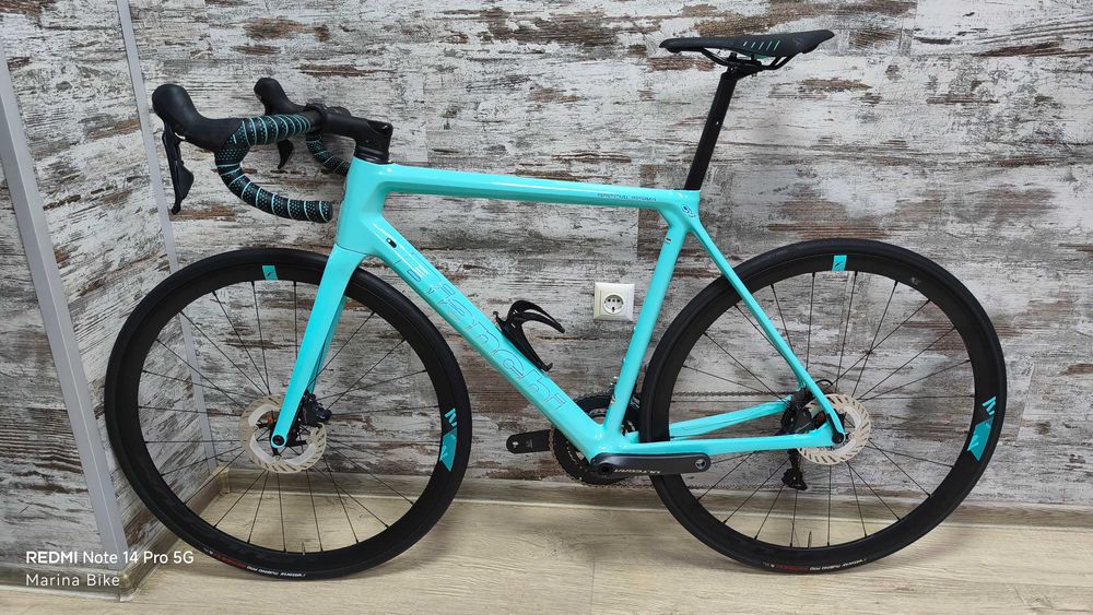 Cursiera carbon Bianchi Specialissima CV Disc Ultegra Fulcrum 400 | 57