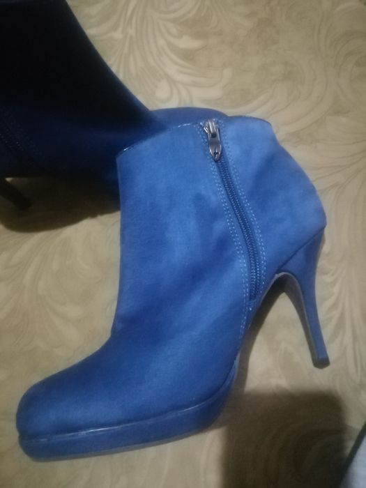 Продам полусапожки абсолютно новые.