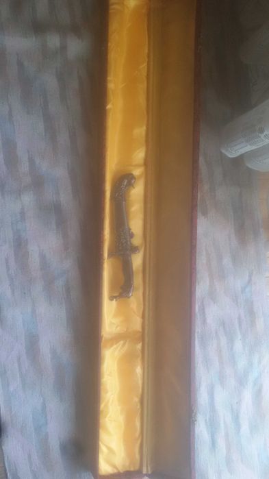 Дървена подаръчна кутия за меч КАТАНА.