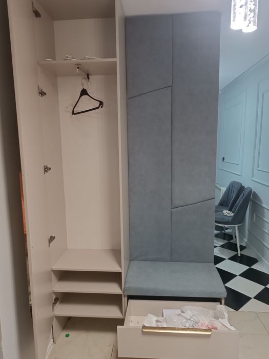 Шкаф для прихожей