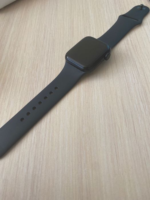 Apple Watch SE Gen.2, GPS, 40mm черный