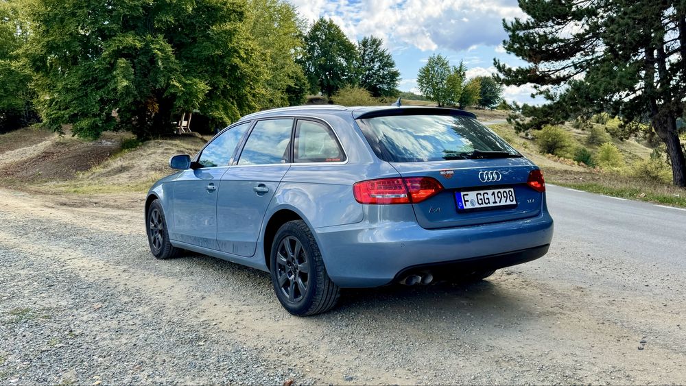 Audi A4 2.0 TDI 140 CP 2011 Euro 5 Automata impecabil