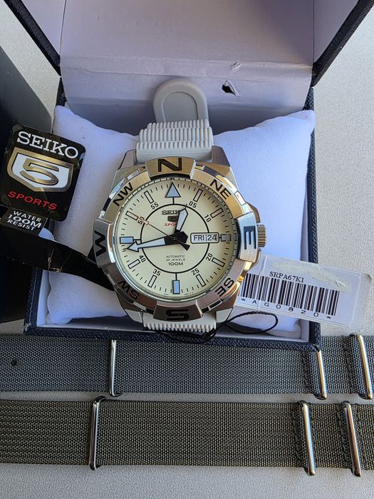 Seiko 5 Sports Military