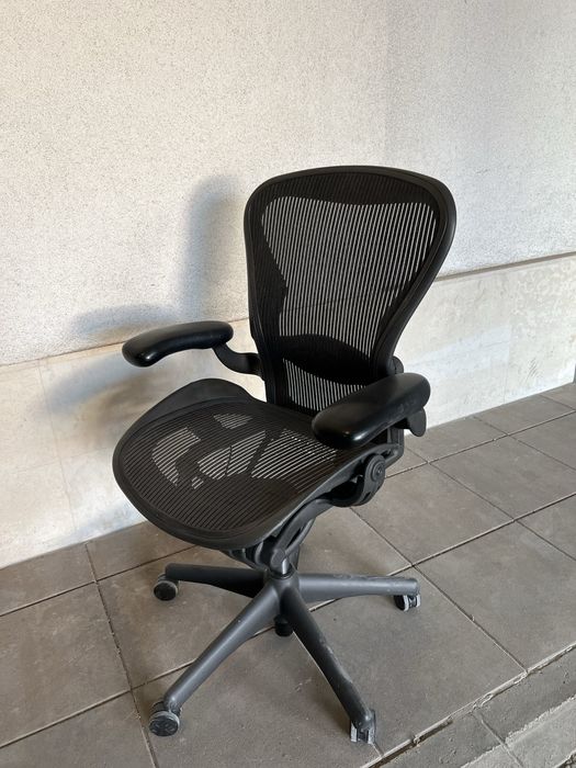Eргономичен офис стол HERMAN MILLER AERON  размер В