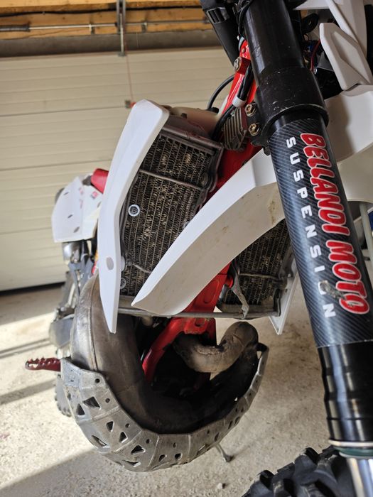 Se vinde Beta 300 rr