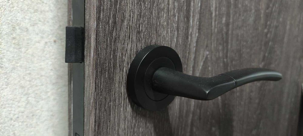 Интериорна врата